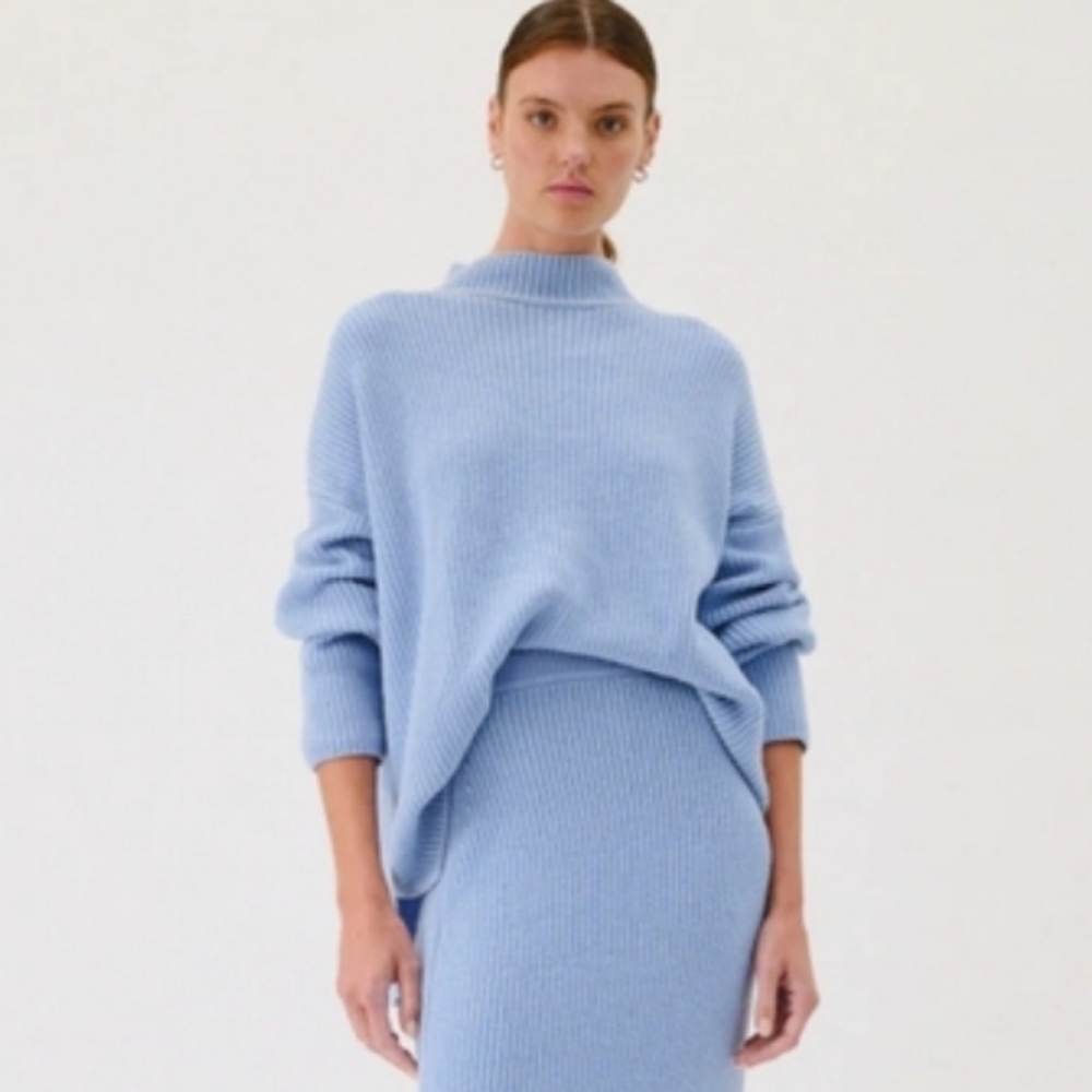 Suboo Blue Wool Knit Mock Neck Sweater Size M